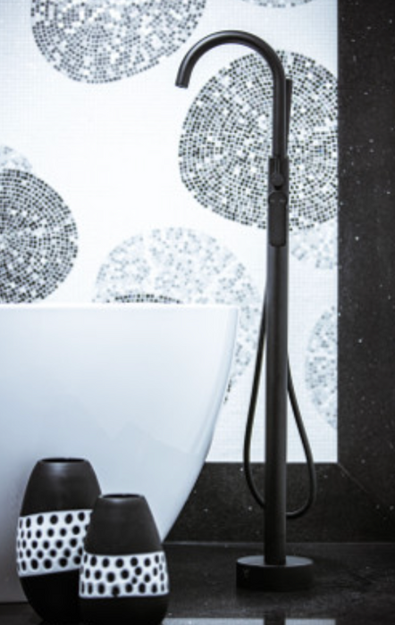 Millennium Akemi Bath Filler With Hand Shower - Matte Black